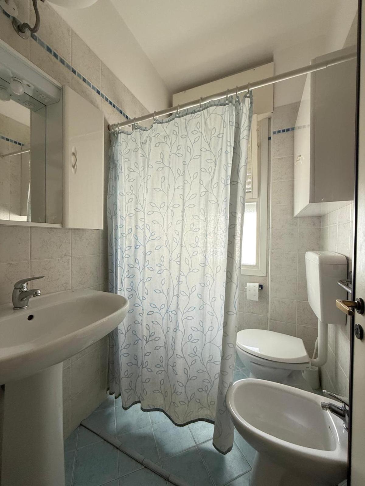 Residence Zeta - Walterigato Apartments Solo Per Famiglie Lido di Jesolo Luaran gambar