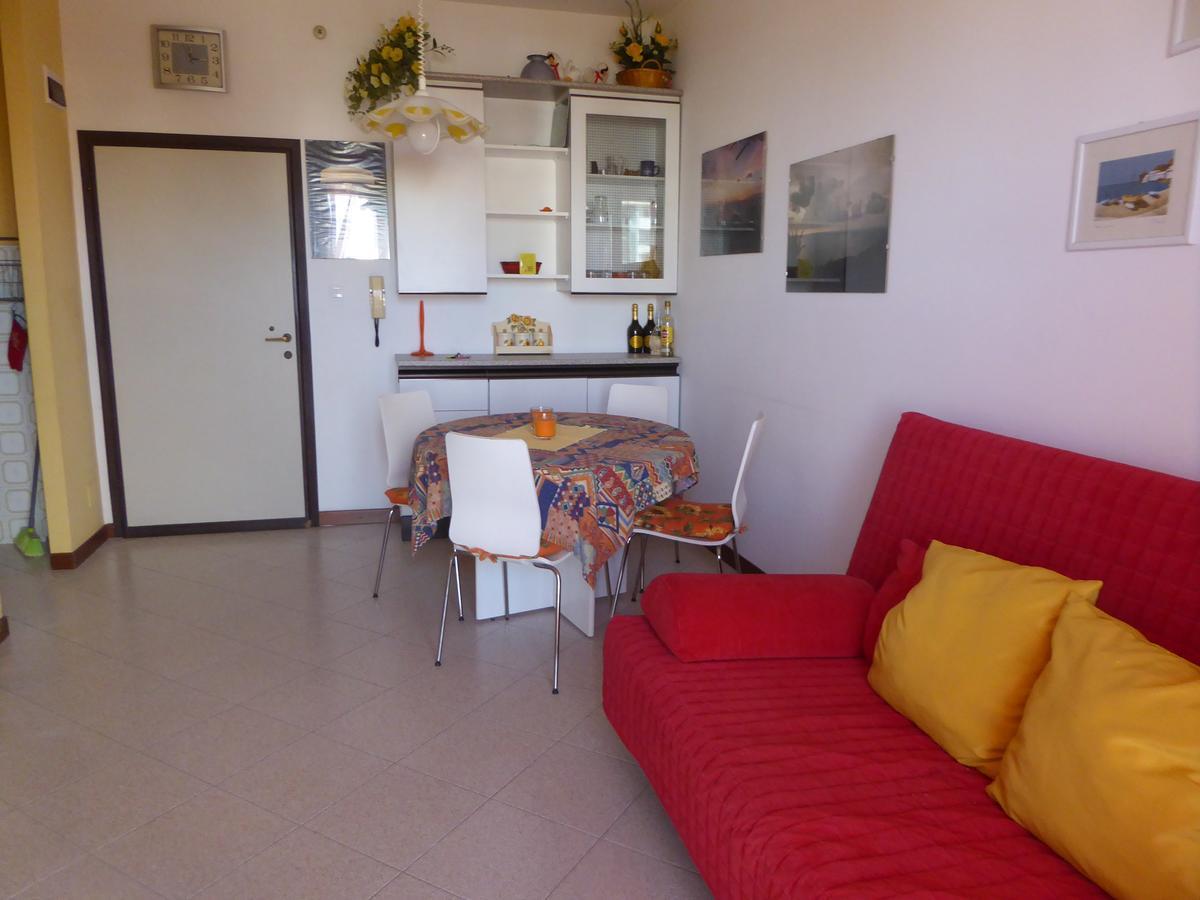 Residence Zeta - Walterigato Apartments Solo Per Famiglie Lido di Jesolo Luaran gambar